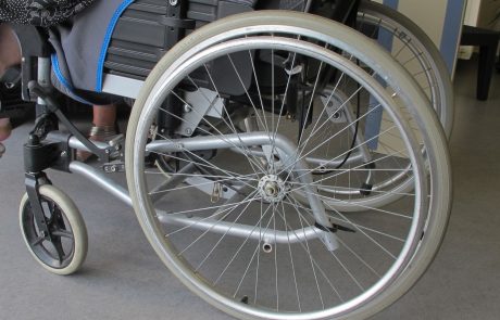 Marihuano tihotapil v invalidskem vozičku