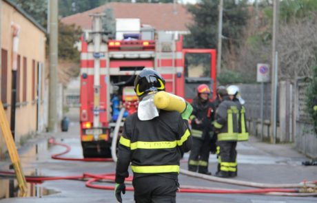 V Italiji zaradi nevarnosti požara evakuirali tovarno avtomobilov Fiat