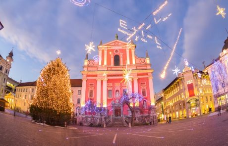 V Ljubljani, Mariboru in Izoli bodo danes prižgali svetlobno okrasitev, ki napoveduje praznični čas