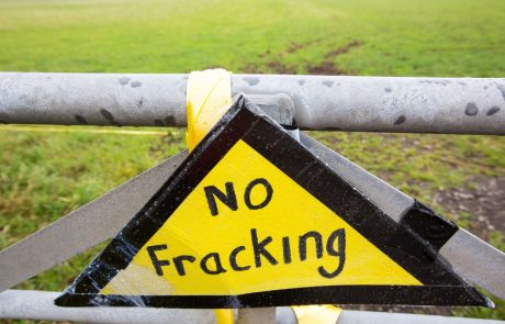 Levica bi z novelo zakona prepovedala okolju škodljivi fracking