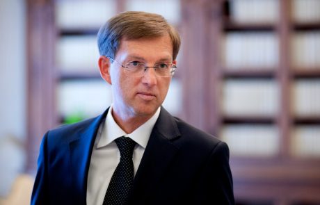 Premier Cerar: Slovenija ostaja članica EU, ki spoštuje demokracijo, pravno državo in človekove pravice