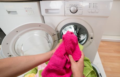 Brisačem povrnite mehkobo in vonj: pranju dodajte ti dve naravni sestavini