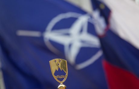 Slovenija med štirimi članicami Nata, ki bi za obrambo izbrale Rusijo