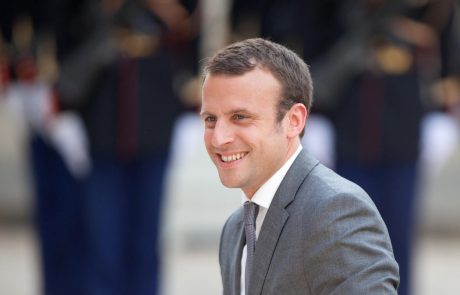 Macron trdi, da ima dokaz o uporabi kemičnega orožja v Siriji