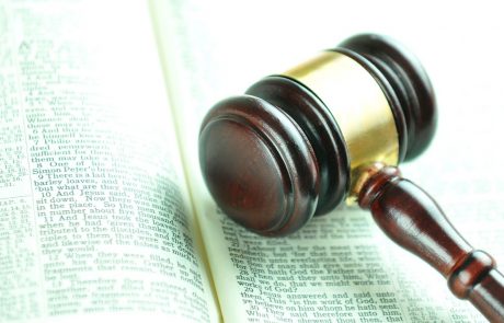 Slovenski odvetniki bodo danes na voljo za brezplačno pravno pomoč