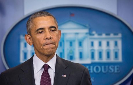 Bela hiša za težave generala Michaela Flynna krivi Baracka Obamo