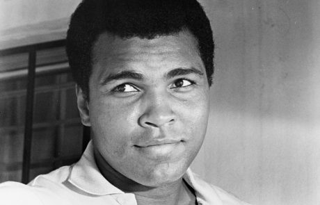 Umrl najbolj priljubljen musliman v ZDA, legenda boksa in borec za človekove pravice Mohamed Ali