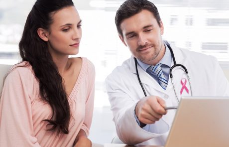 Začenja se rožnati oktober, posvečen ozaveščanju o raku dojk: V Sloveniji je rak dojk najpogostejši rak pri ženskah!