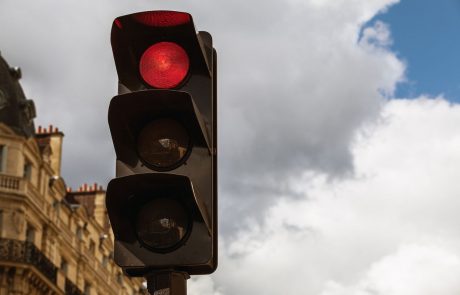V Kranju danes dve uri ne bodo delovali semaforji
