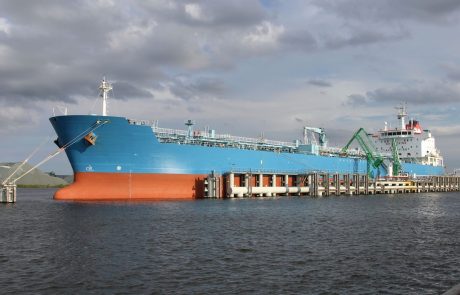 Indonezijska mornarica zanikala, da je bil tanker z 900.000 litri dizla ugrabljen