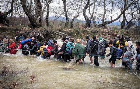 Makedonci z begunci ravnajo nečloveško