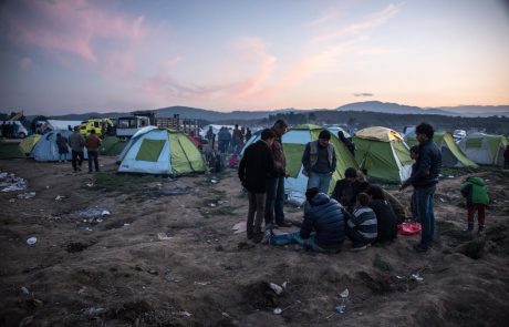 V Slovenijo doslej premeščenih 186 beguncev, prihodnji teden prihaja nova skupina iz Grčije