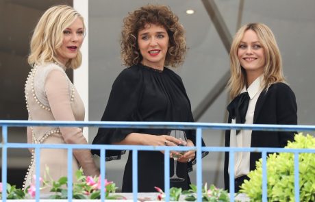 Kaj so zvezdnice nosile prvi dan filmskega festivala v Cannesu?