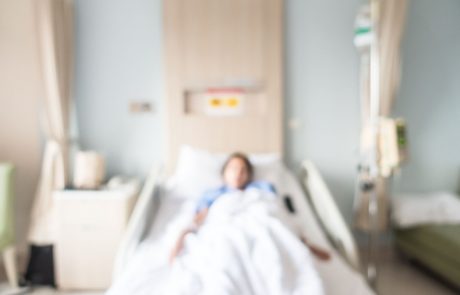 V UKC Maribor povečujejo število postelj za bolnike s covidom-19
