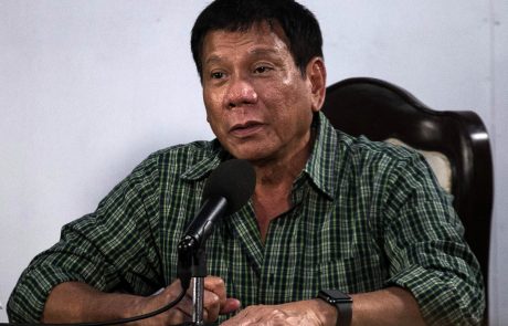 Filipinski predsednik: “Kurbini sinovi niso varni pred atentatom”
