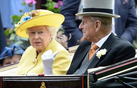 Kraljica in njen mož po njegovem 100. rojstnem dnevu ne bosta več živela skupaj
