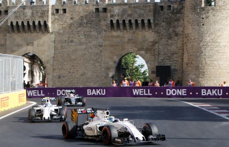 V Bakuju je bila nedelja za Formulo 1 zgodovinski dan