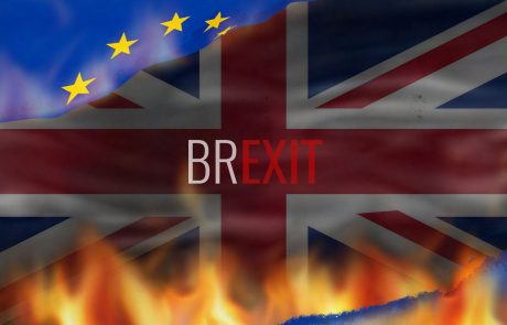 London in Bruselj napovedala stalna pogajanja o brexitu
