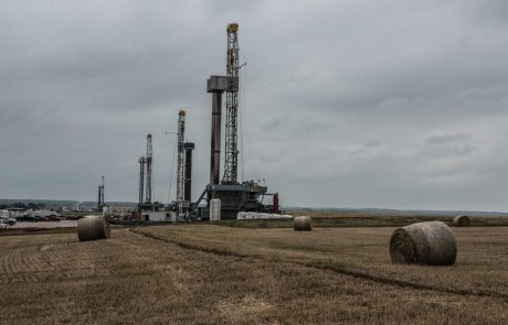 Vlada bi tujcem dovolila onesnaževanje Prekmurja s frackingom