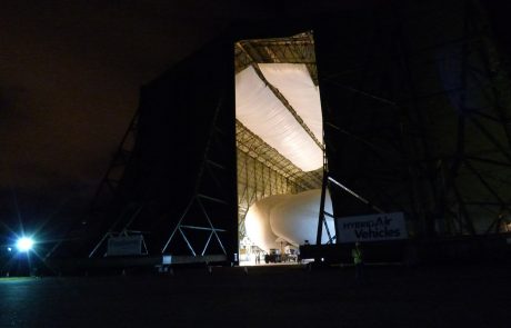 Največje zračno plovilo na svetu je prvič zapustilo hangar (foto)
