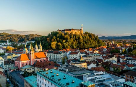 Po skoraj petih mesecih se je na Ljubljanski grad se znova mogoče povzpeti s tirno vzpenjačo
