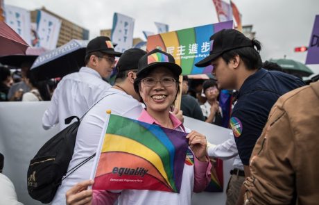 Tajvansko sodišče razsodilo v prid porokam istospolnih parov