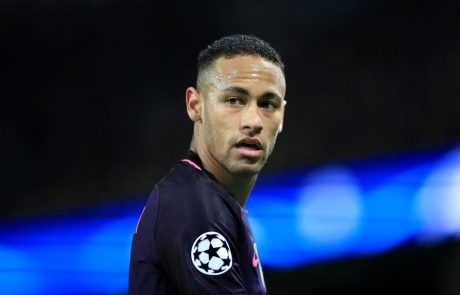 Neymar končno zbral pogum in svojim soigralcem sporočil, da zapušča Barcelono