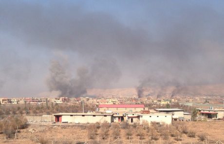 Iraške vladne sile iz ISIS-ovih rok iztrgale pomemben del Mosula