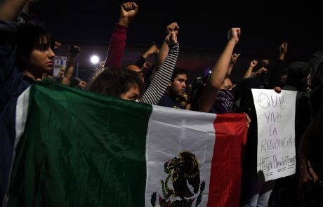 Mehiške oblasti mirijo prestrašene Mehičane, ki se bojijo Trumpovega izgona iz ZDA