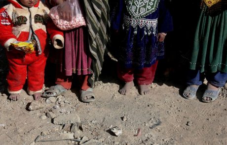 20 otrok zmrznilo v begunskem taborišču