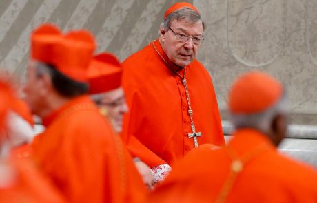 Kardinal blizu papežu obtožen spolne zlorabe otrok