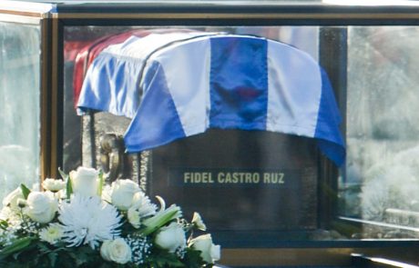 Na Kubi bodo danes pokopali Fidela Castra