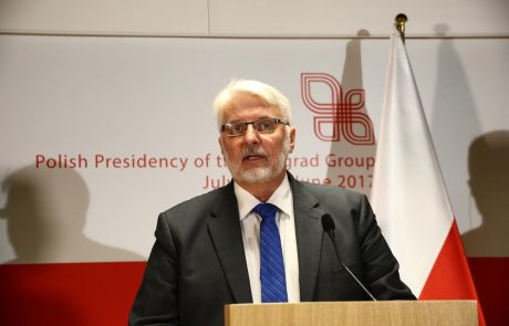 Poljski zunanji minister si je izmislil novo karibsko državo