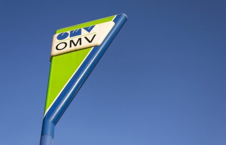 Madžari prodajajo bencinske servise OMV