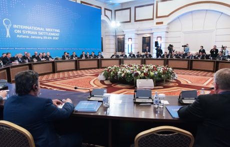 V Kazahstanu začeli sirska mirovna pogajanja