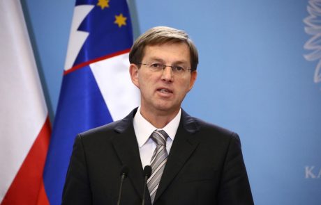 Nekdanji predsednik slovenske vlade Miro Cerar bo že tretjič zibal