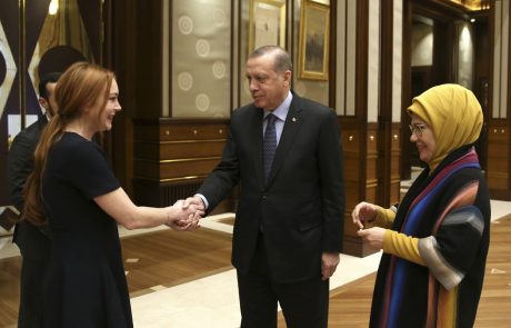 Ameriška igralka Lindsay Lohan na obisku pri turškem predsedniku Erdoganu
