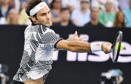 Švicar Roger Federer je zmagovalec prvega turnirja za grand slam v sezoni, odprtega prvenstva Avstralije