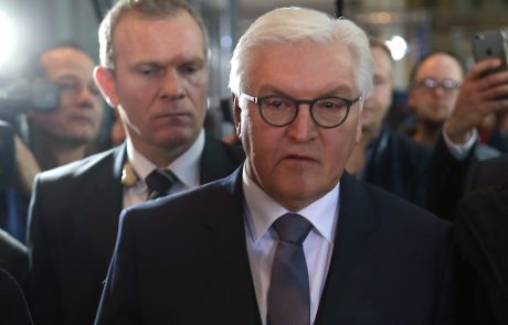 Steinmeier za zdaj proti predčasnim volitvam, poziva h kompromisu