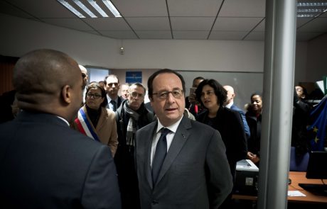 Francoski predsednik zahteva pravico za posiljenega mladeniča