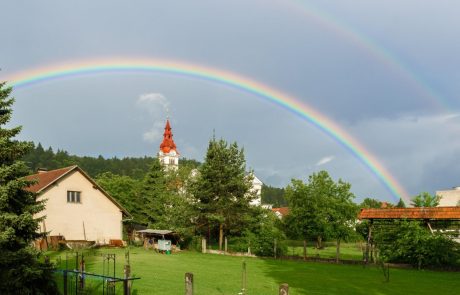 Vreme: Delno jasno bo, pojavljale se bodo krajevne plohe in nevihte