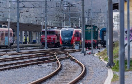 Po železnici je bilo lani v Sloveniji prepeljanih več kot 14 milijonov potnikov