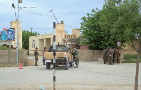 Število žrtev napada na vojaško bazo v Afganistanu naraslo na 140