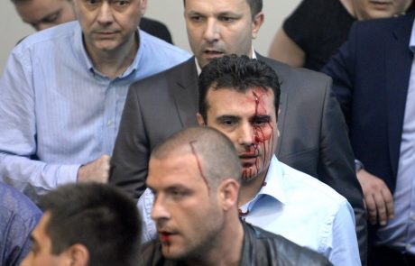 Zaev trdi, da je bilo četrtkovo nasilje v makedonskem parlamentu poskus umora