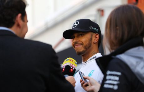 Lewis Hamilton podpisal novo pogodbo z Mercedesom