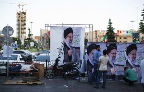 Rohani po začasnih rezultatih zmagovalec iranskih predsedniških volitev