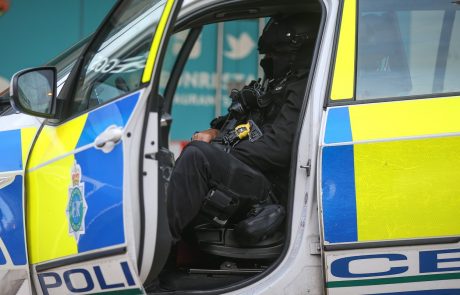 Britanska policija v zvezi s terorističnim napadom v Manchestru aretirala še eno osebo
