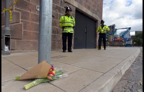 V Veliki Britaniji danes minuta molka za žrtve napada v Londonu