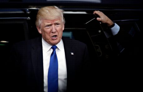 Trump jezen, ker ne more do informacij o volivcih