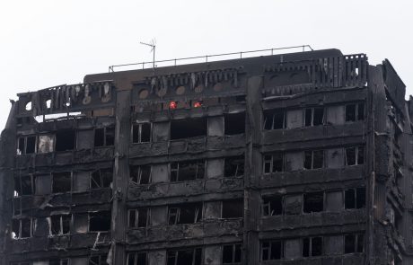 Po končnih podatkih požar v londonski stolpnici terjal 70 življenj